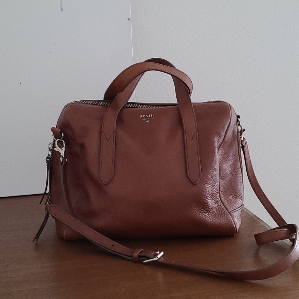 Fossil leather satchel / handbag / purse